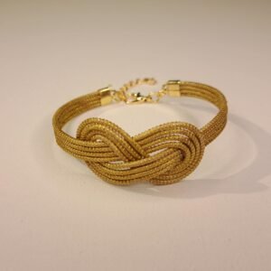 Bracelet artisanal en capim dourado, l’or végétal du Brésil