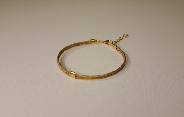 Bracelet artisanal en capim dourado, l’or végétal du Brésil