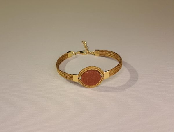 Bracelet artisanal en capim dourado, l’or végétal du Brésil