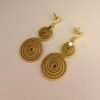 Boucles d'oreilles artisanales en capim dourado, l’or végétal du Brésil