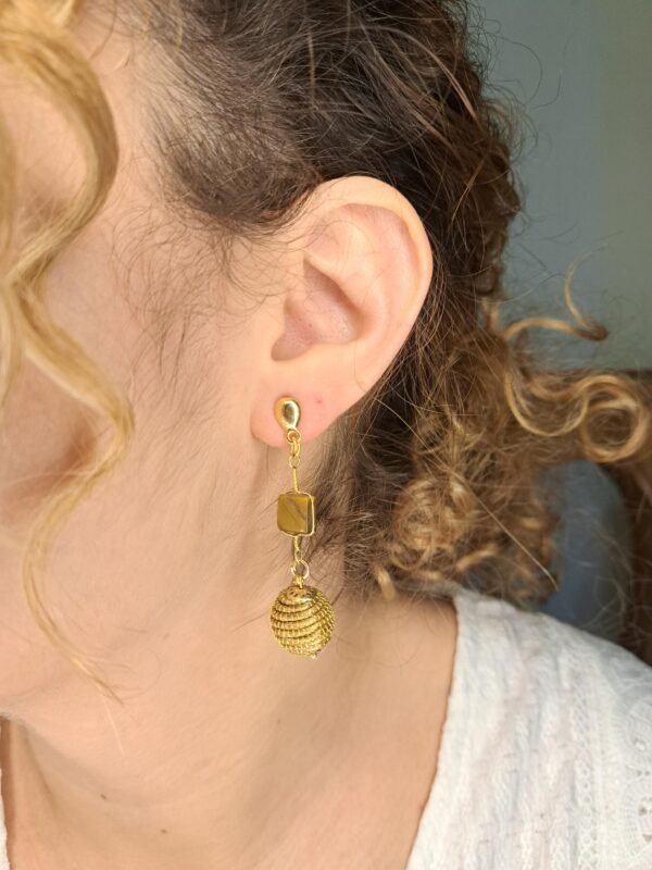 Boucles d'oreilles artisanales en capim dourado, l’or végétal du Brésil