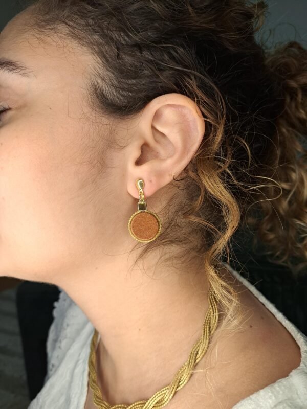 Boucles d'oreilles artisanales en capim dourado, l’or végétal du Brésil