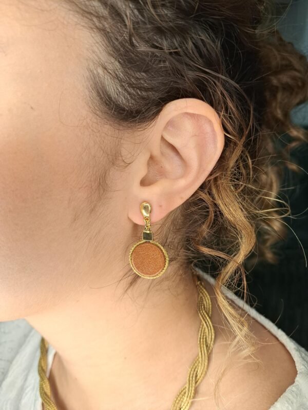 Boucles d'oreilles artisanales en capim dourado, l’or végétal du Brésil