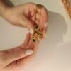 Bague artisanale en capim dourado, l’or végétal du Brésil