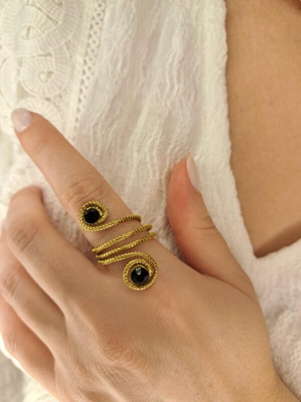Bague artisanale en capim dourado, l’or végétal du Brésil