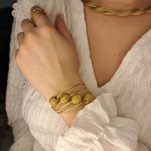 Bracelet artisanal en capim dourado, l’or végétal du Brésil
