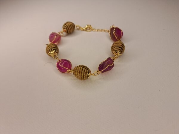 Bracelet artisanal en capim dourado, l’or végétal du Brésil