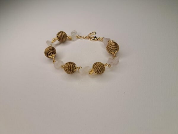 Bracelet artisanal en capim dourado, l’or végétal du Brésil