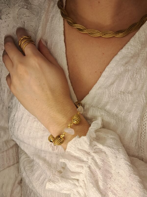 Bracelet artisanal en capim dourado, l’or végétal du Brésil