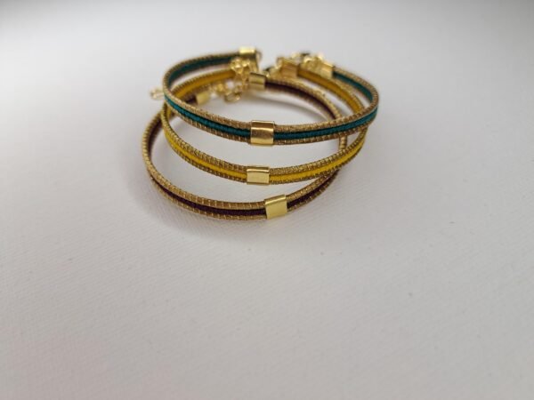 Bracelet artisanal en capim dourado, l’or végétal du Brésil