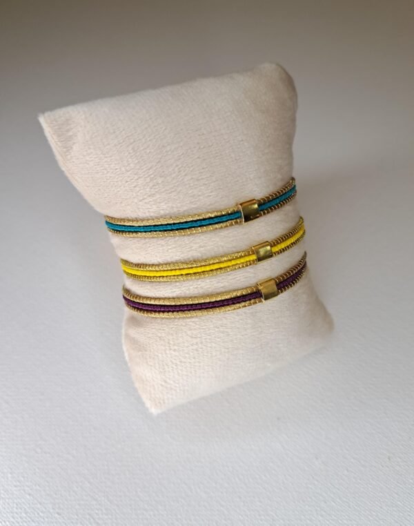 Bracelet artisanal en capim dourado, l’or végétal du Brésil