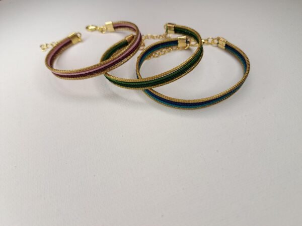 Bracelet artisanal en capim dourado, l’or végétal du Brésil